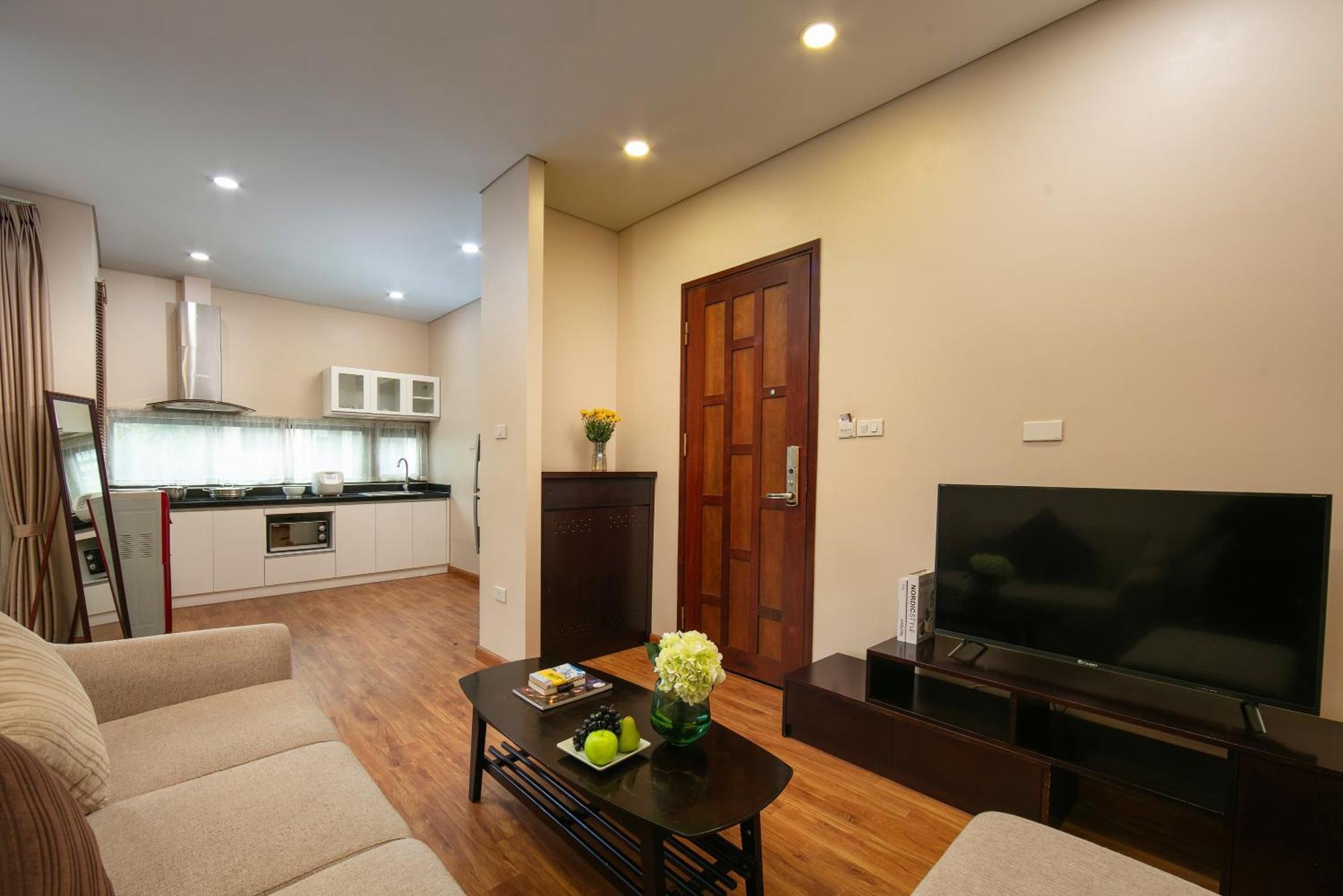 Hb Serviced Apartment - 12 Tran Quy Kien ハノイ市 エクステリア 写真