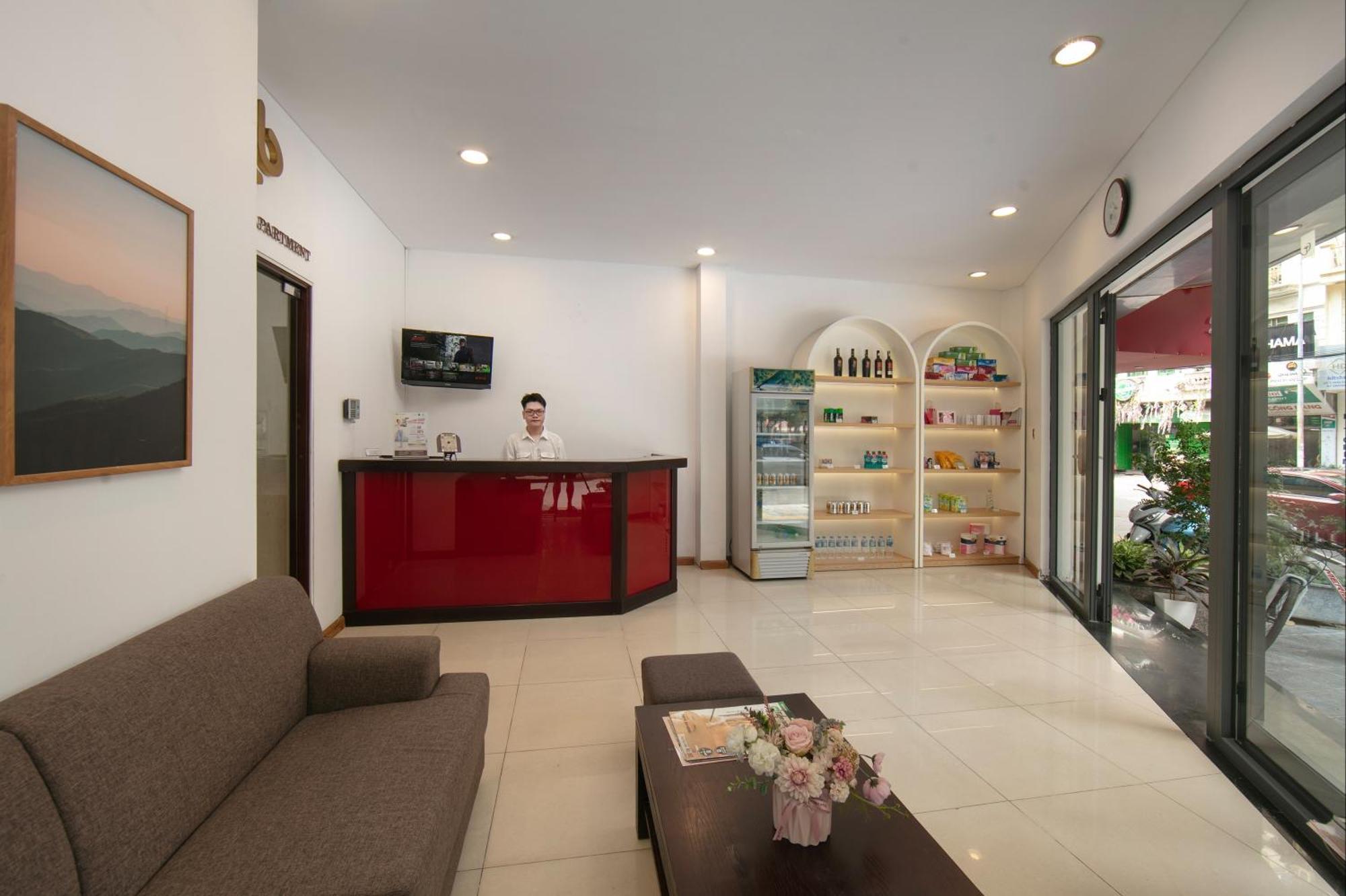 Hb Serviced Apartment - 12 Tran Quy Kien ハノイ市 エクステリア 写真